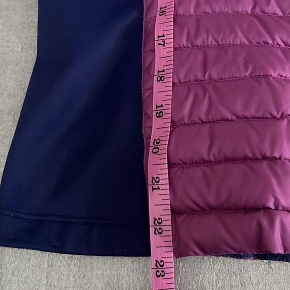 Eddie Bauer Women's Purple and Navy Vest - Picture 10 of 10